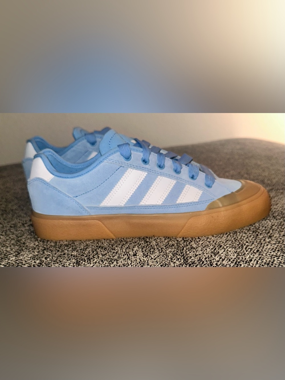 Adidas blue shoes. Unisex. Mens size 7, women’s size 8.5.